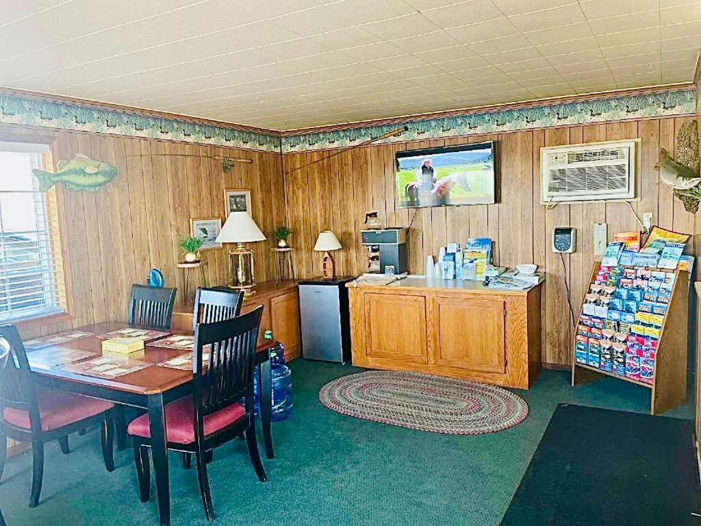 מוזס לייק Sage N Sand Motel מראה חיצוני תמונה